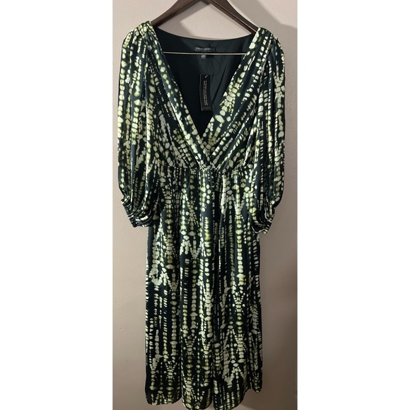 Banana Republic Green and Silver Gown with Plunge Neckline - Picture 1 of 4